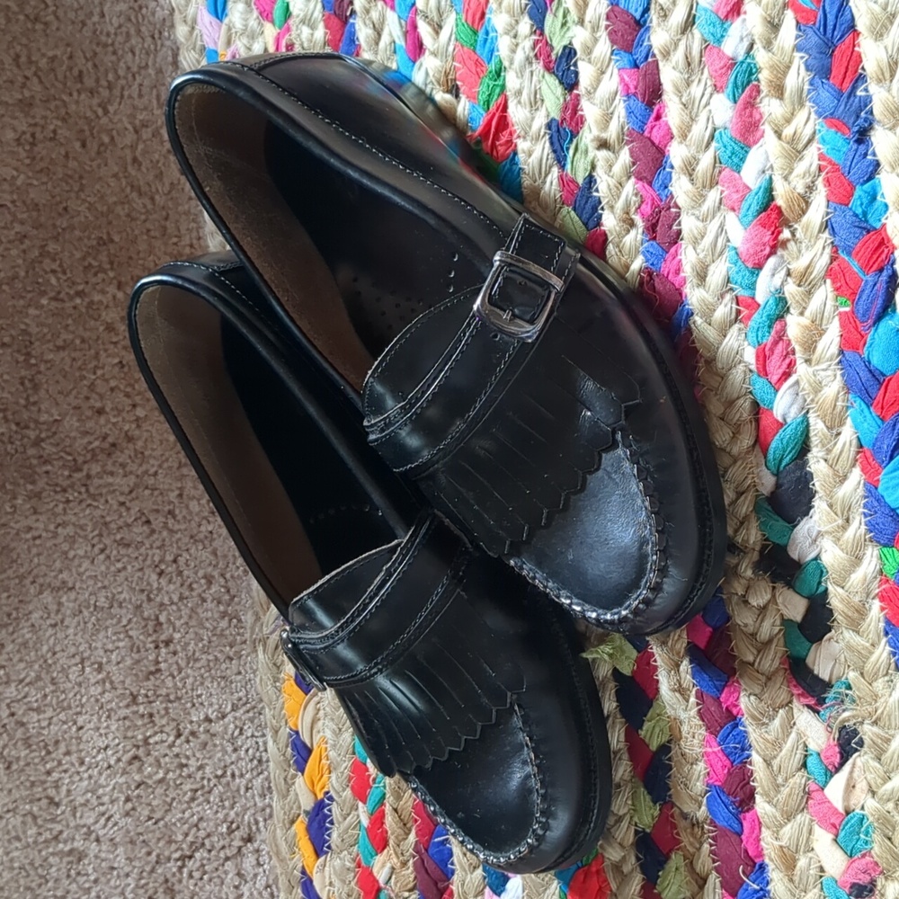 G.H. Bass & Co Weejuns Parker black kiltie loafers - Picture 2 of 6